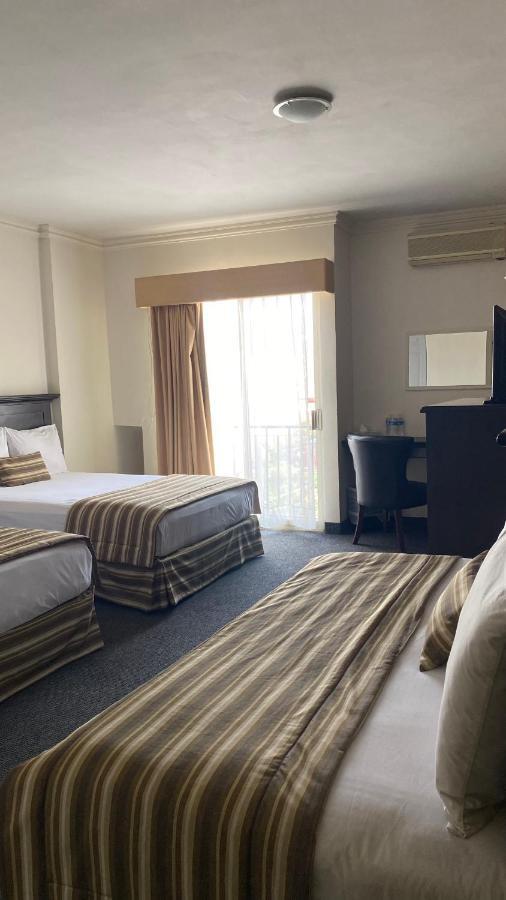 Hotel Zafra Torreón Kültér fotó