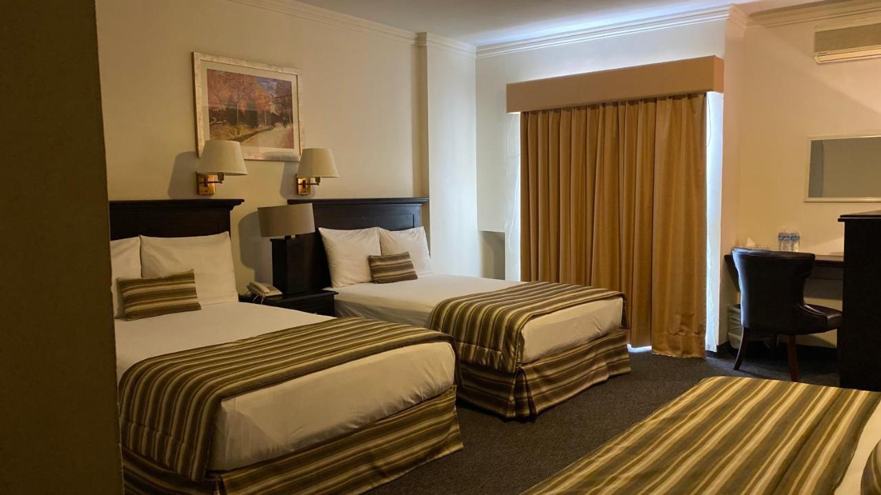 Hotel Zafra Torreón Kültér fotó
